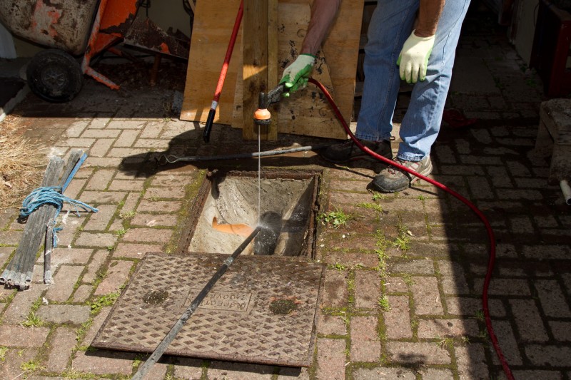 Drain repair work in Merton